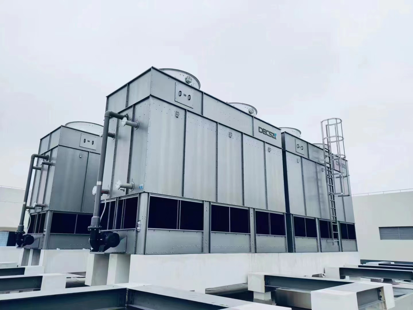 深圳冷卻塔廠家分享電機電流過大的一些原因,深圳菱電冷卻塔